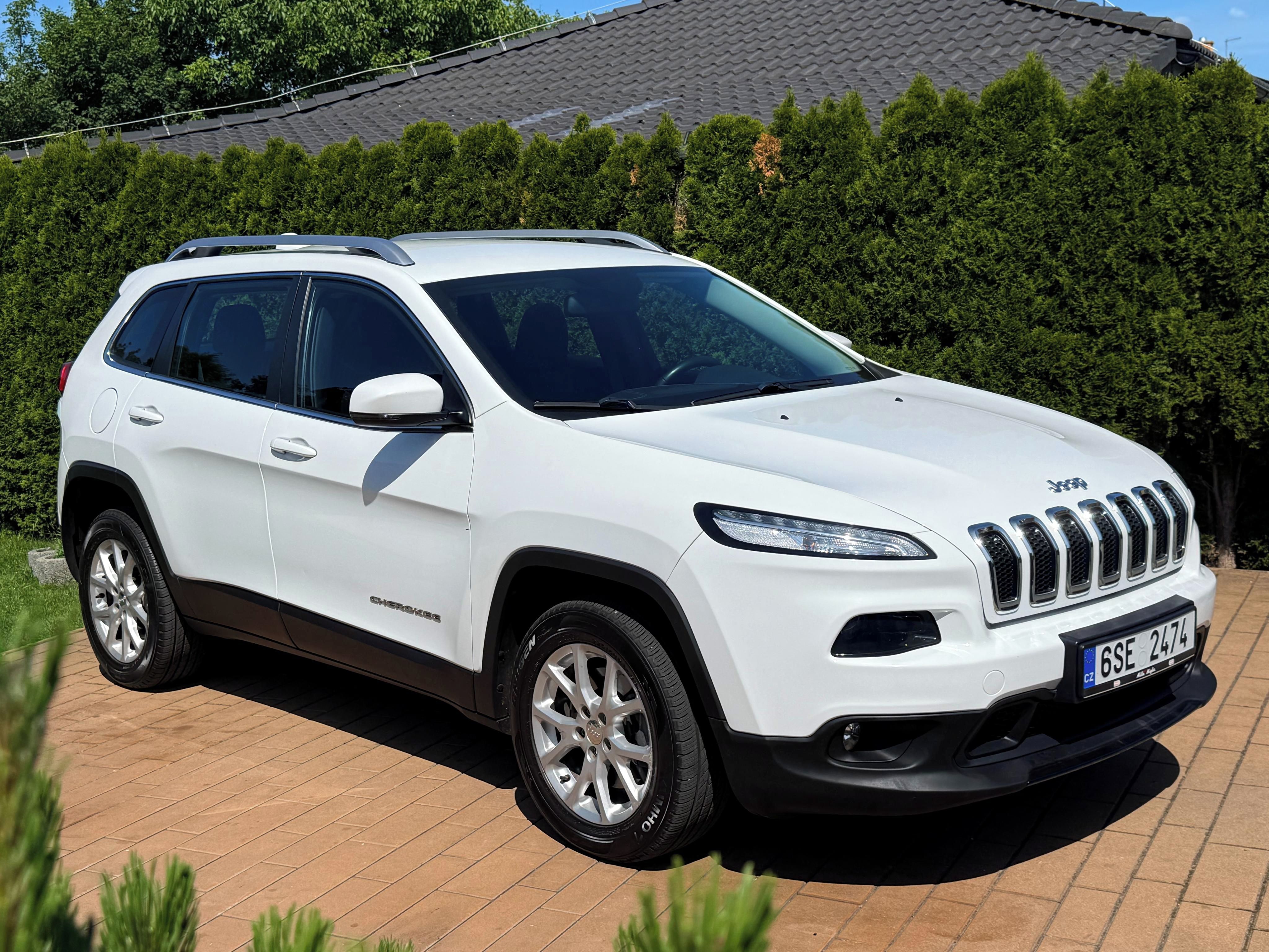 Jeep Cherokee, 2.0D MJet2 125kW AT9° 4x4 NAVI - fotka 5