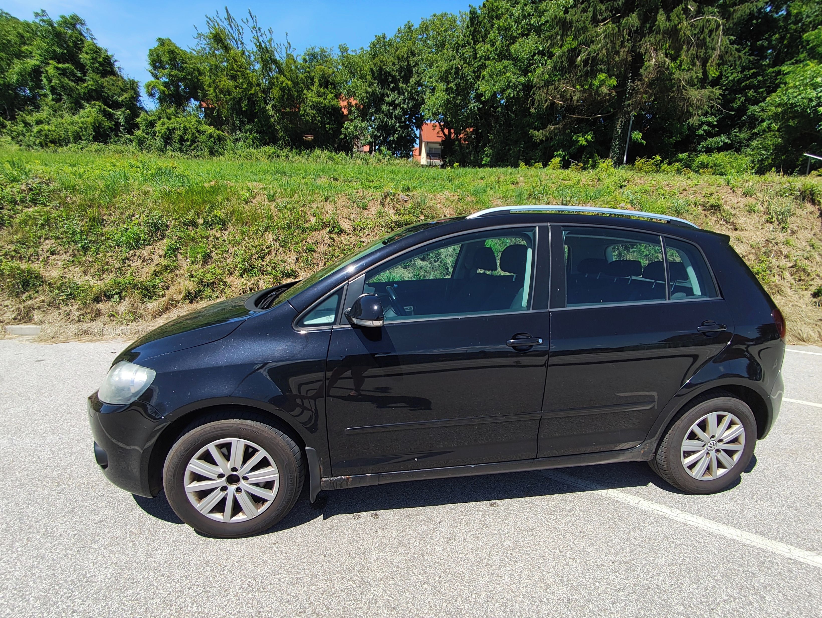 Volkswagen Golf Plus, 2.0 TDI platná STK 01/28 - fotka 2