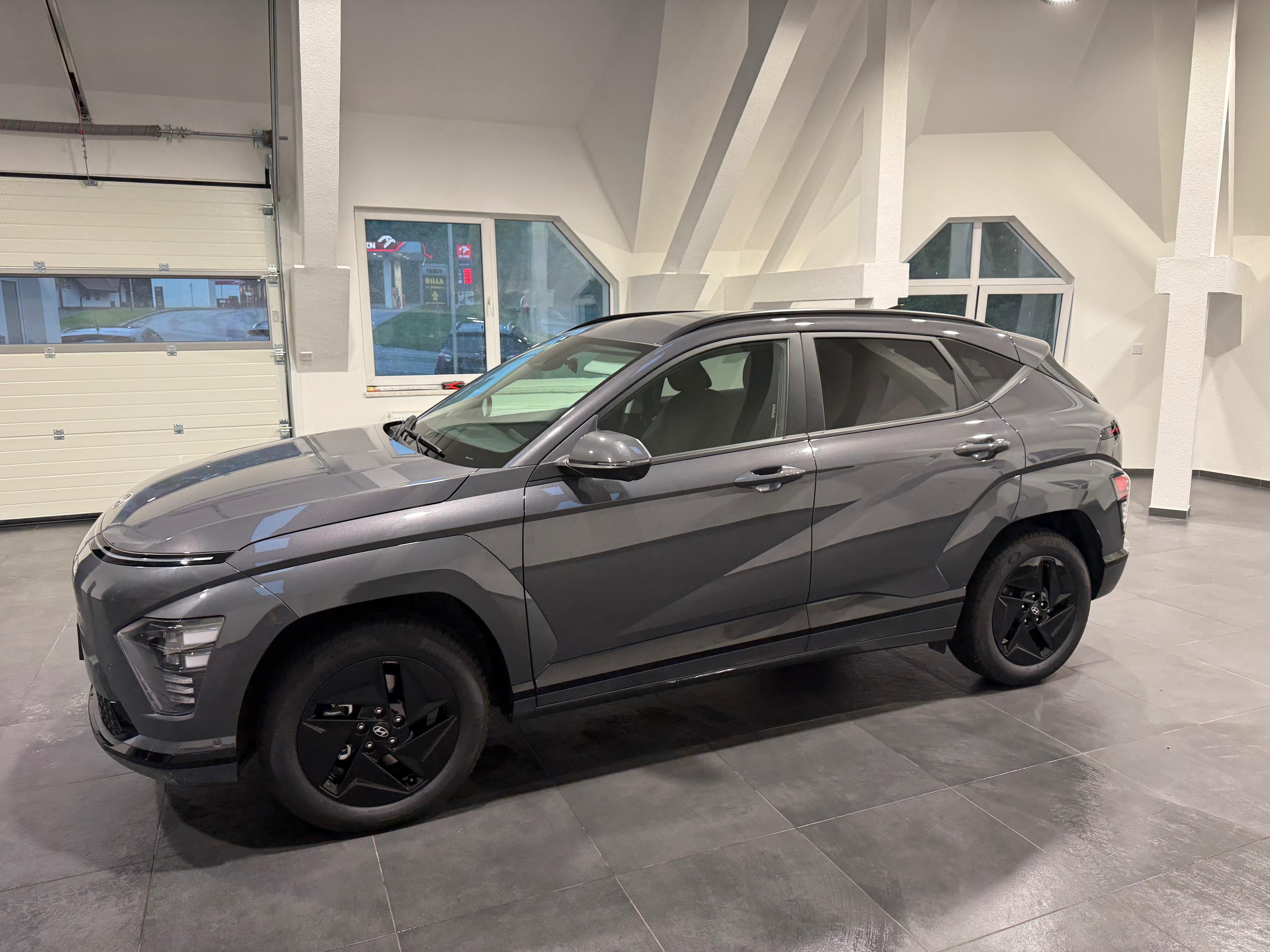 Hyundai Kona, Electric TREND 2WD 150kw/204 - fotka 5