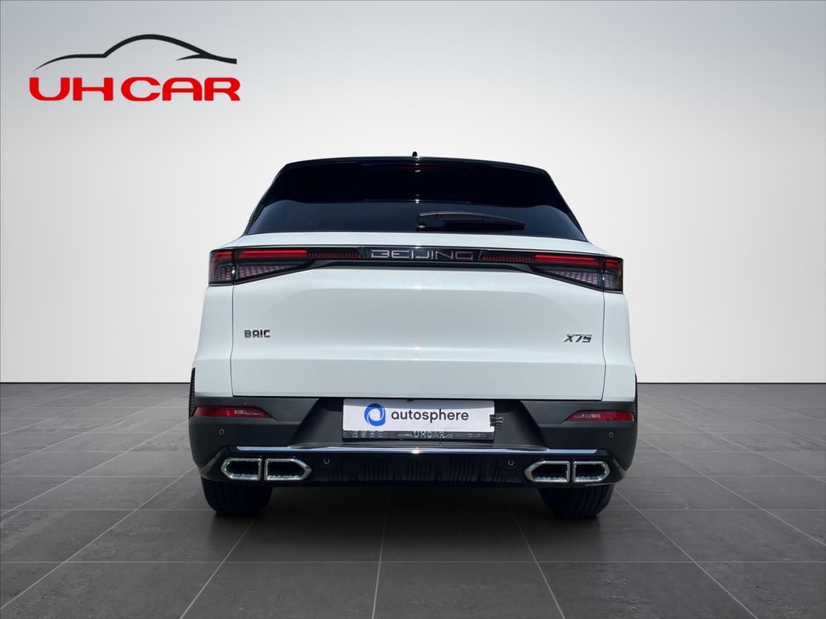 BAIC X7, 1,5 4x2  1.5T+7DCT - fotka 6
