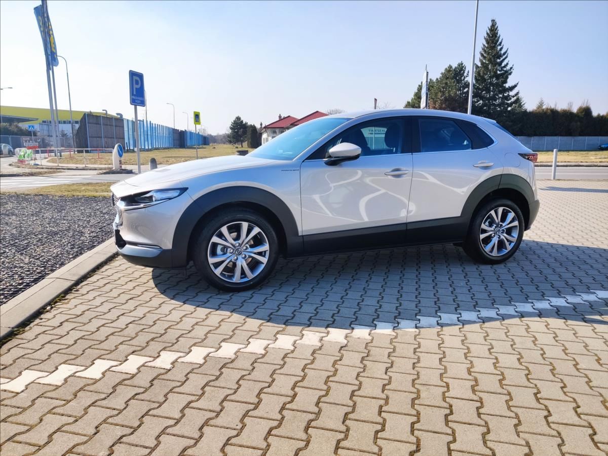 Mazda CX-30, 2,5 e-Skyactiv G140 6AT Centre - fotka 4