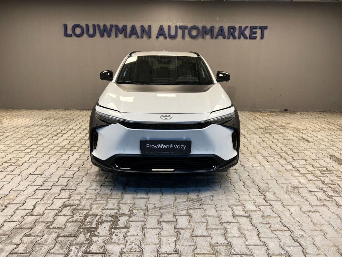 Toyota bZ4X, PRESTIGE AWD - fotka 4