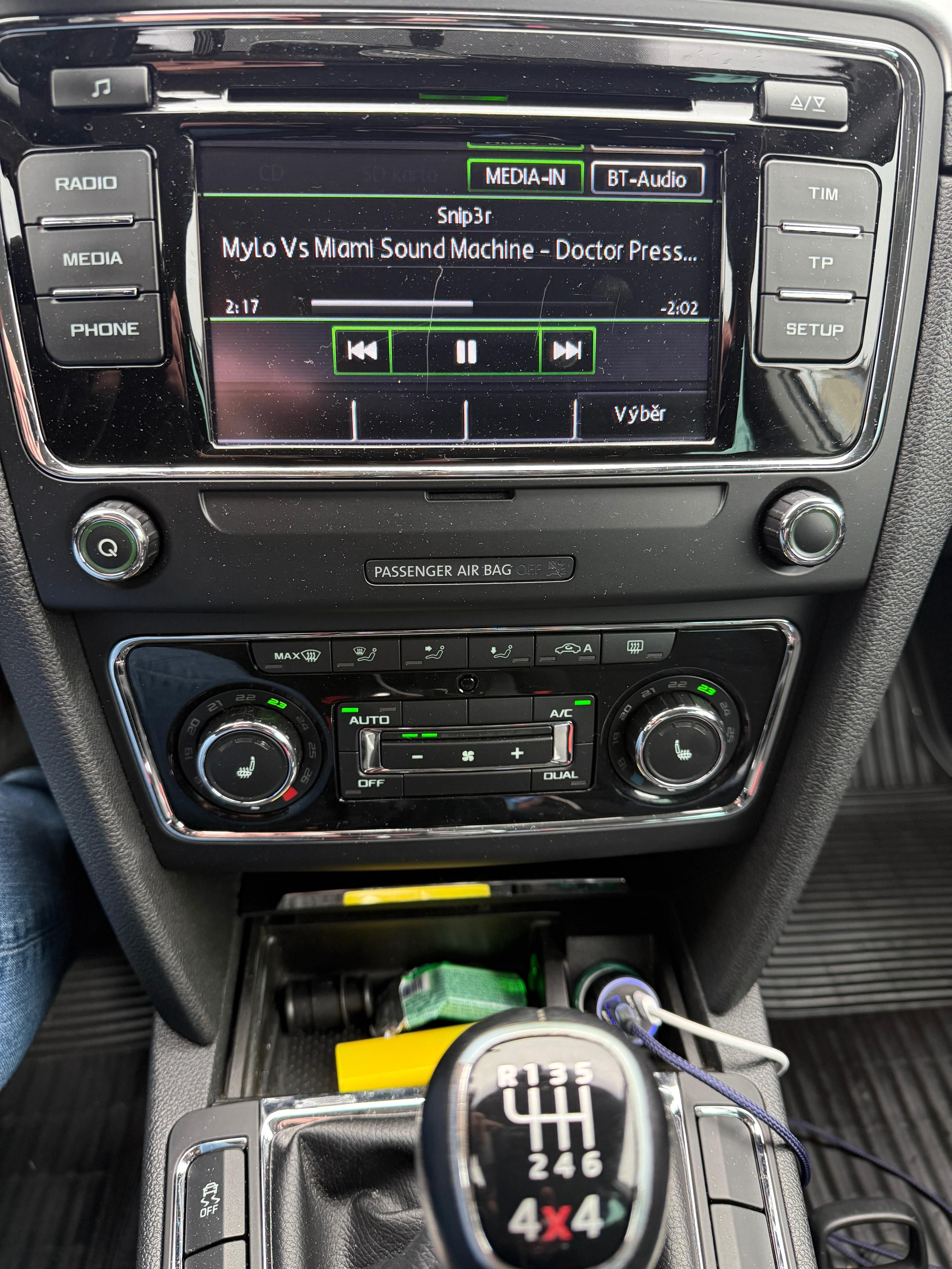 Škoda Superb, 2.0 tdi 4x4 - fotka 4
