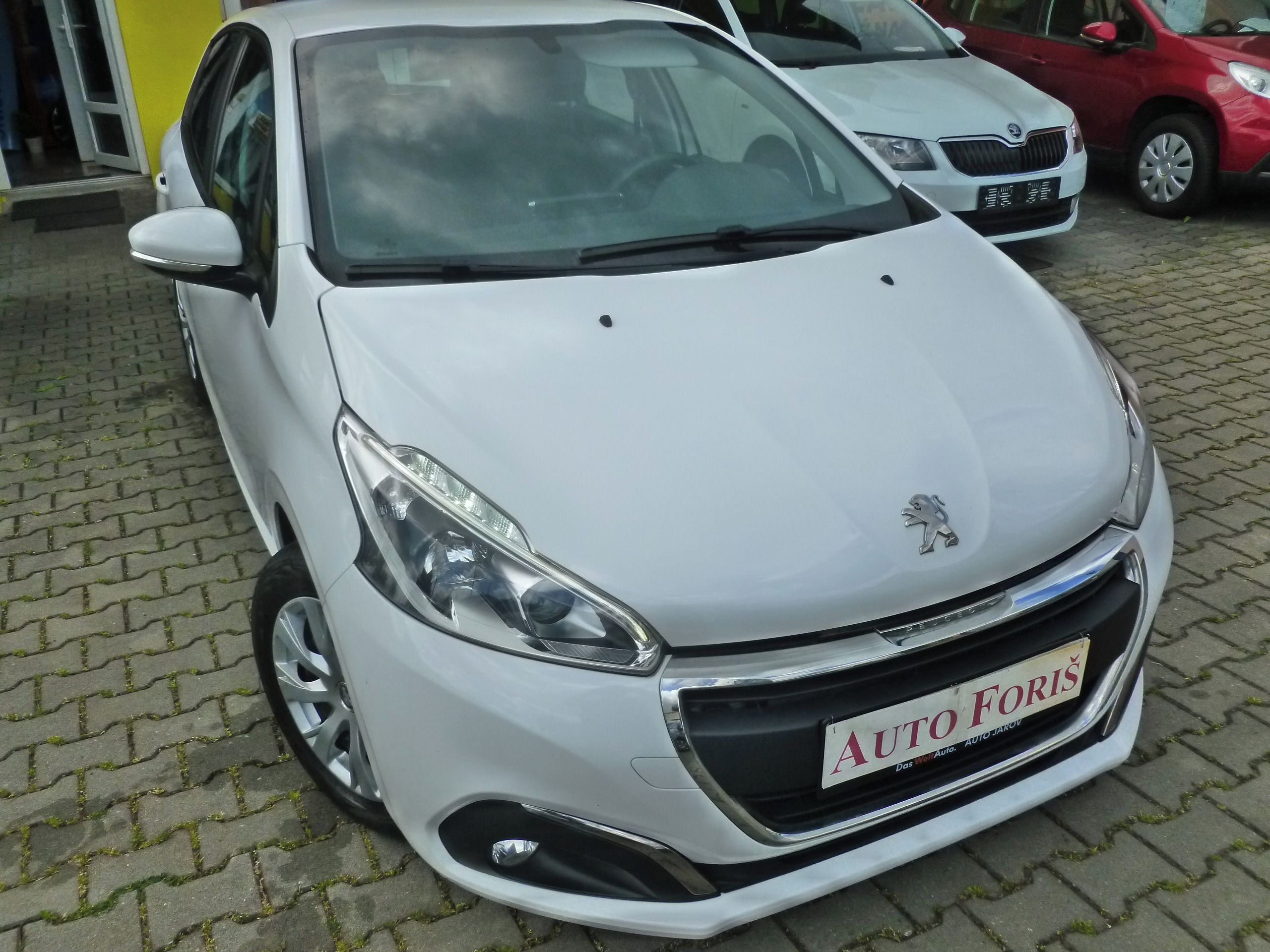 Peugeot 2008, 1.2 digi Klima - fotka 5