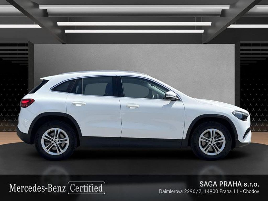 Mercedes-Benz GLA, 220 4MATIC Progressive Line - fotka 3