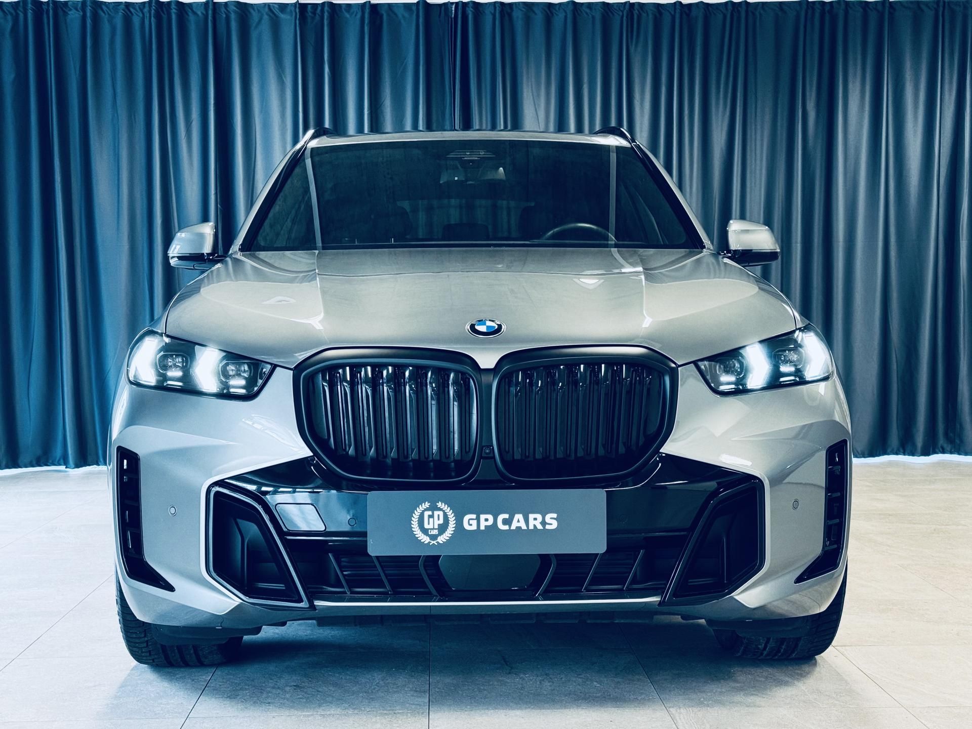 BMW X5, 30d*M-PAKET*ZÁR.29/SERVIS29 - fotka 2