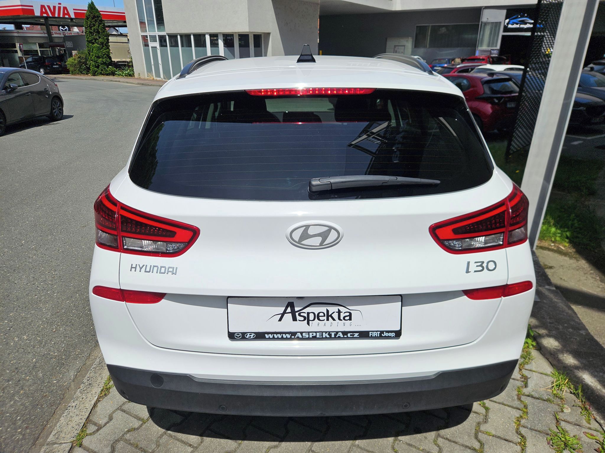 Hyundai i30, 1.5i Family, serv.kn., 1.maj. - fotka 4