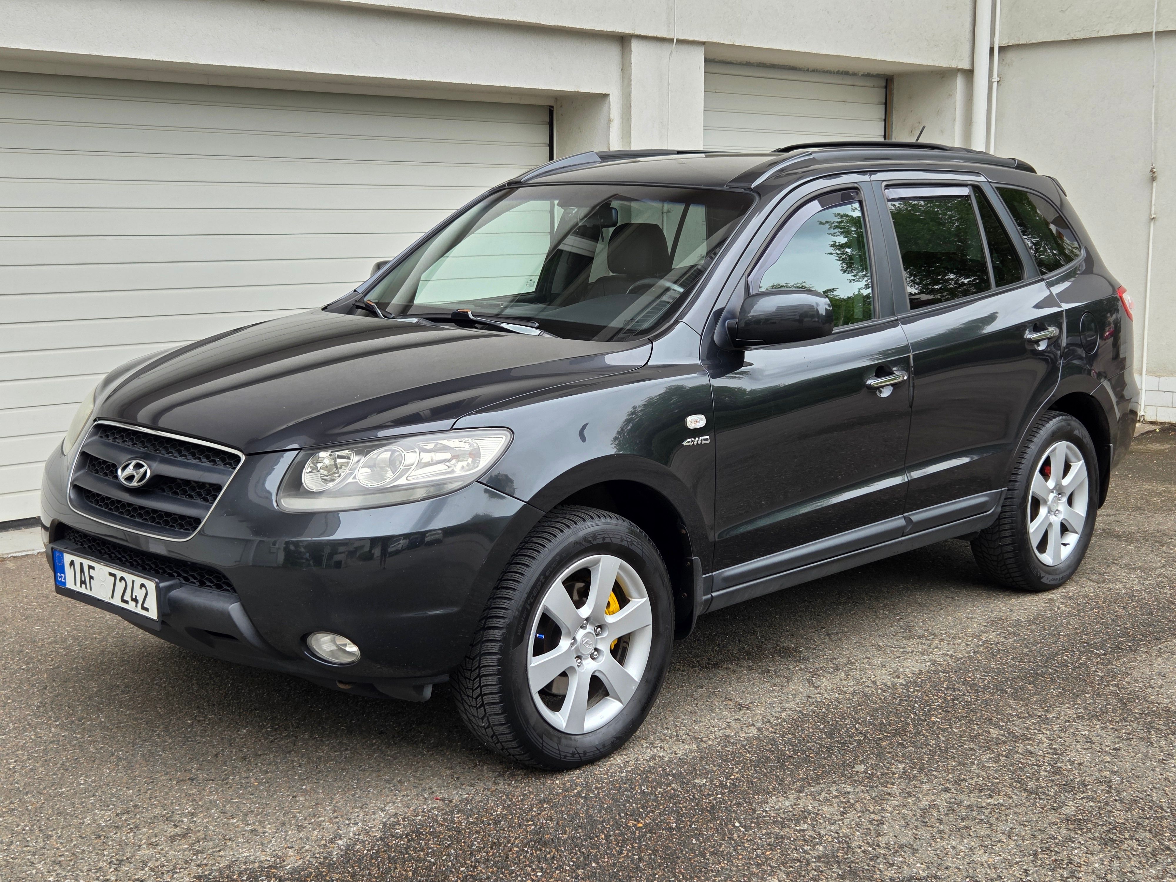 Hyundai Santa Fe, 2.2 CRDI 4x4 114Kw Manuál - fotka 3