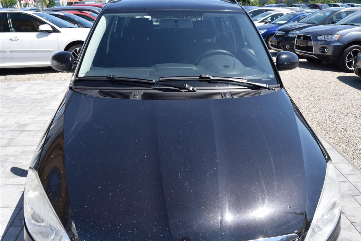 Škoda Fabia, 1,6 TDI TAŽNÉ PO SERVISE ALU - fotka 3