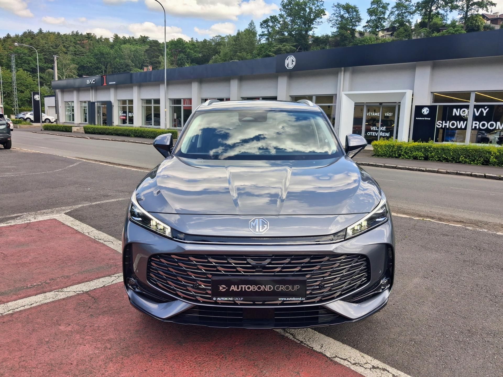 MG HS, EXCLUSIVE 1.5T 125kW 4×2 7DCT - fotka 2