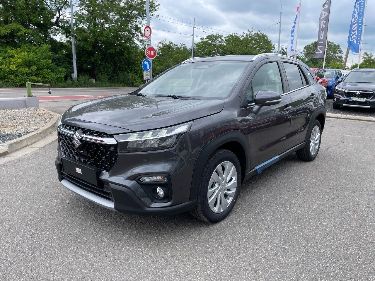 Suzuki S-Cross, 4x4 Premium - fotka 3