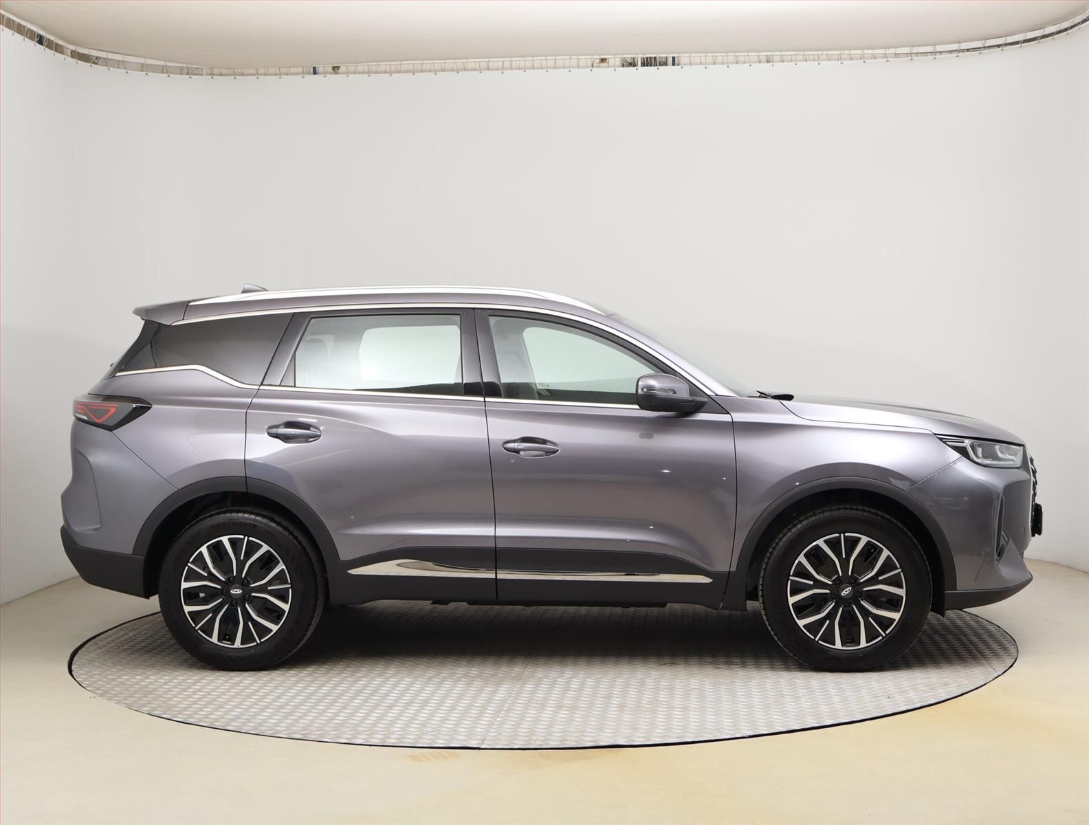 Chery Tiggo 7, 1.6 TGDI, Luxury, LUXURY - fotka 6