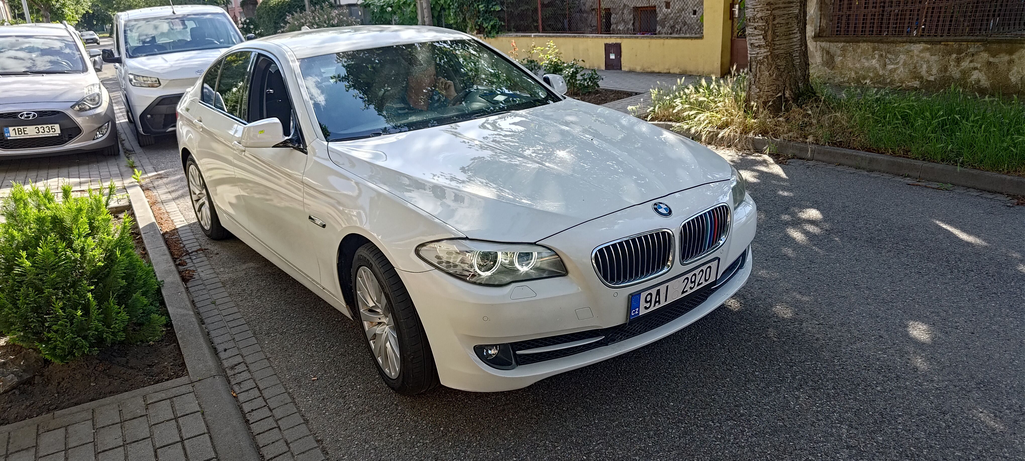 BMW Řada 5, 523i - fotka 5