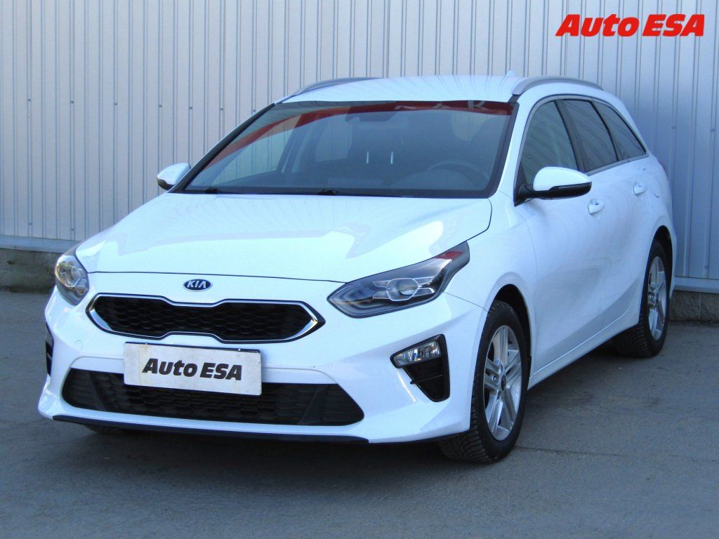 Kia Cee´d, 1.6 CRDI,1.maj,ČR - fotka 3