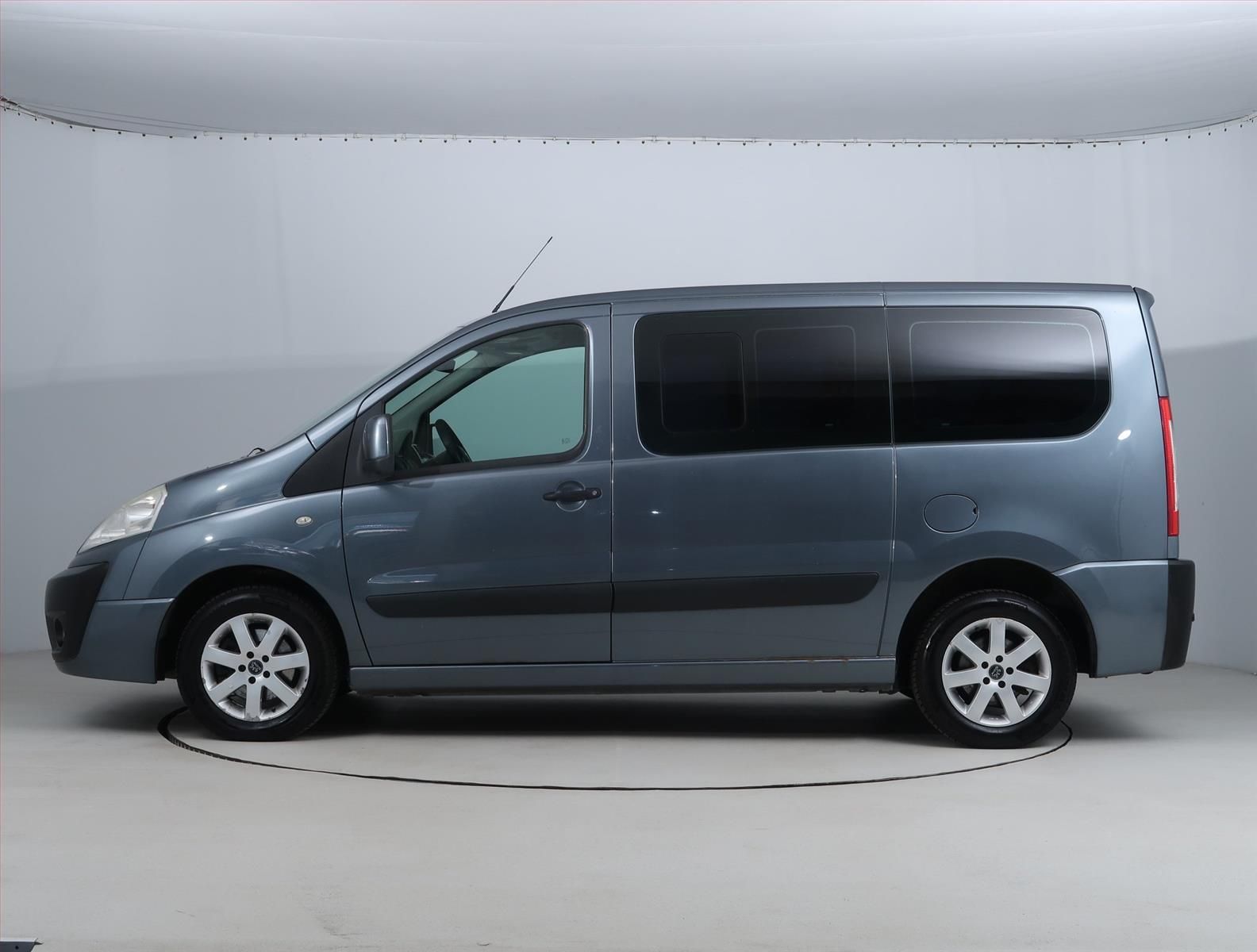 Peugeot Expert, 2.0 HDi, Bus, 8Míst, Klima - fotka 3