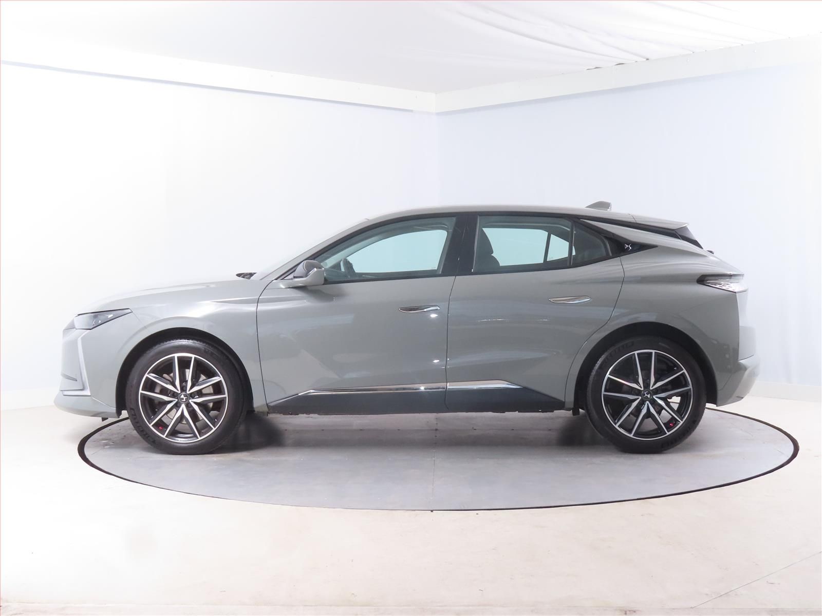 DS 4, 1.6 PureTech, Performance Line - fotka 3