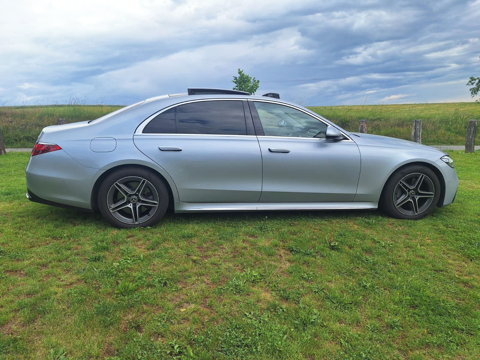 Mercedes-Benz Třídy S, Mercedes-Benz S400d 4M AMG - fotka 4