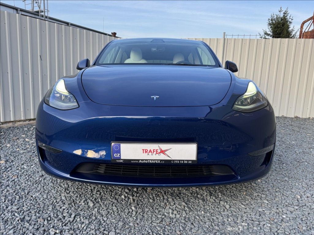 Tesla Model Y, Long Range 378kW DPH ČR - fotka 2