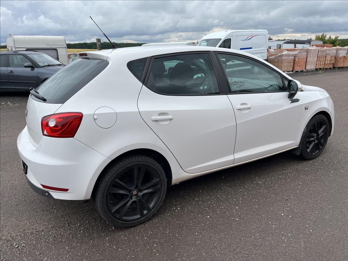 Seat Ibiza, 1.6 TDi SPORT KLIMA  ROZVODY - fotka 5