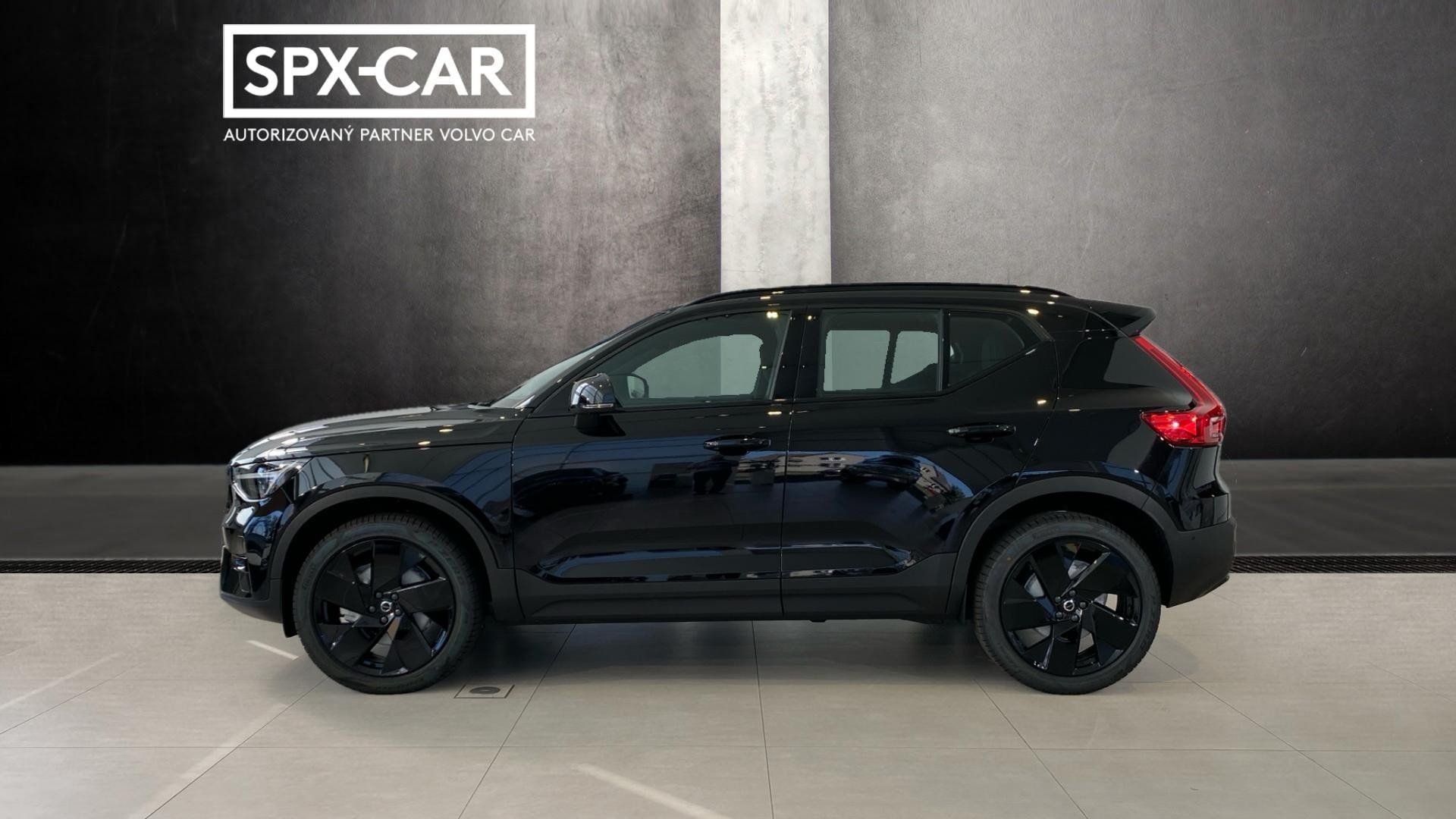 Volvo XC40, PLUS BLACK EDITION, B4 FWD, 14 - fotka 3