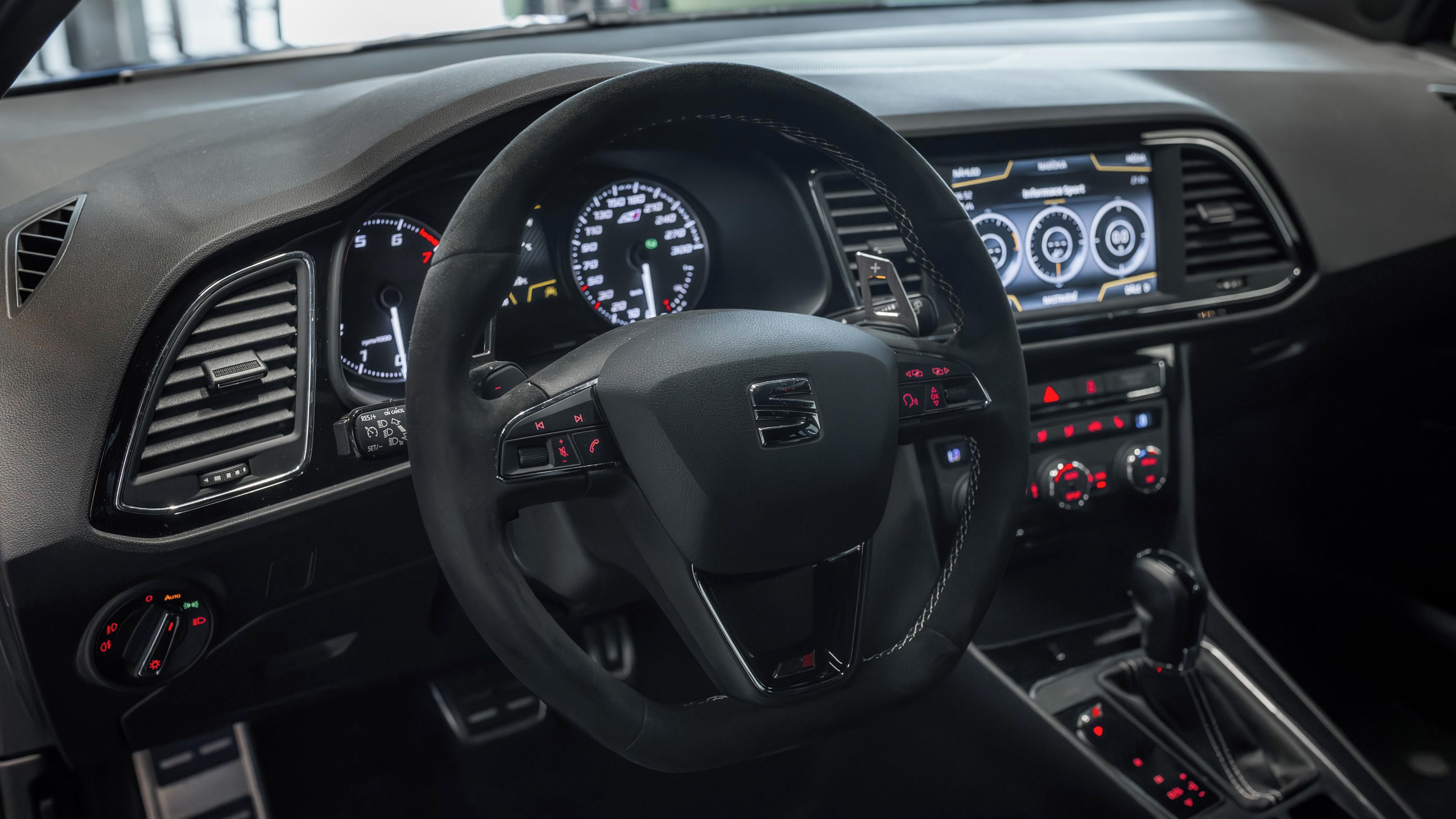 Seat Leon, CUPRA 300 TRACK APR, DPH - fotka 4