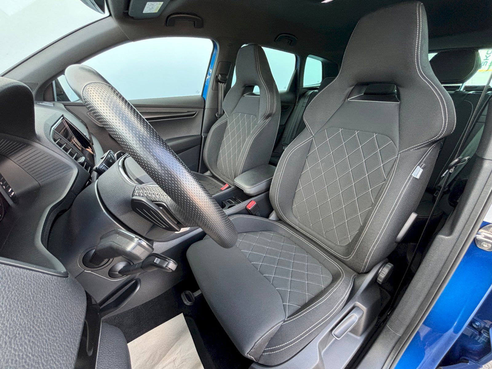Škoda Karoq, 1.5TSI 110kW DSG SportLine - fotka 6
