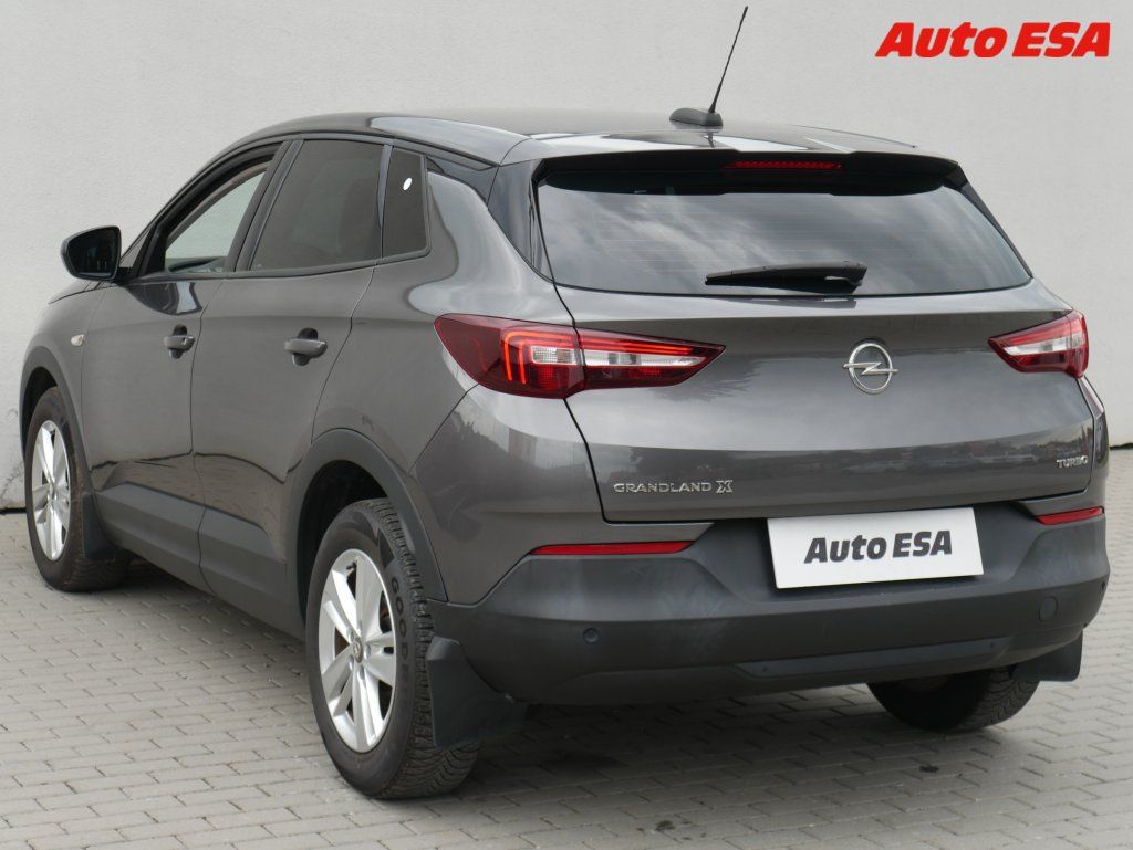 Opel Grandland X, 1.2 PT,ČR,autoAC - fotka 6