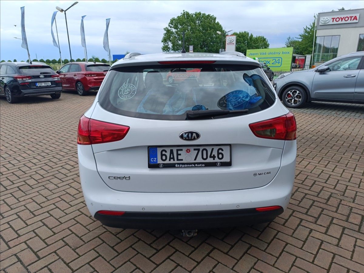 Kia Cee´d, 1,4 CVVT - fotka 6