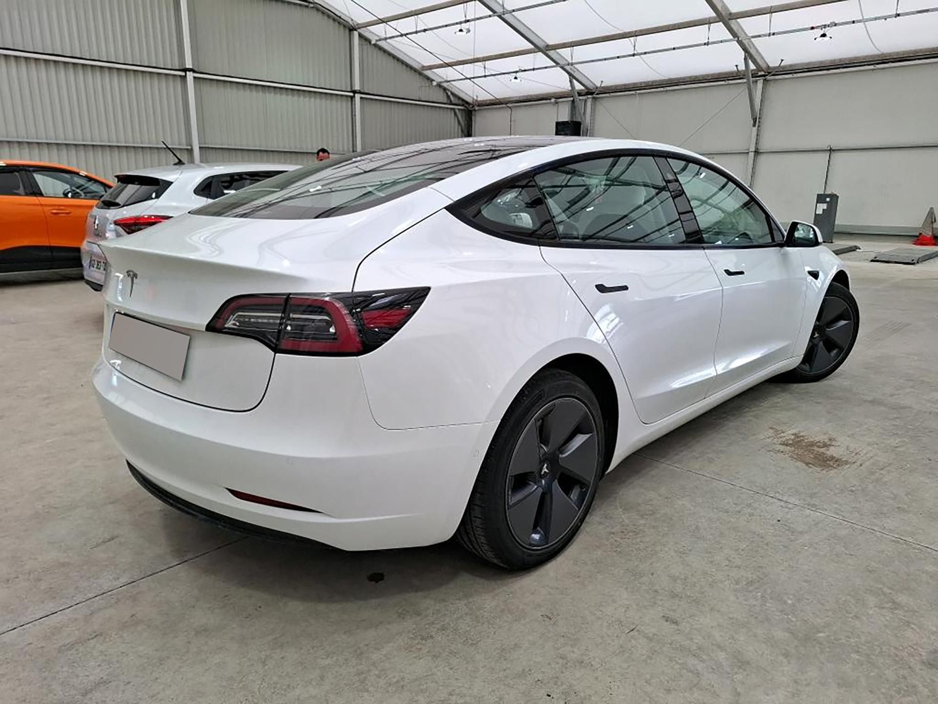 Tesla Model 3, SR+ Refresh | LFP - fotka 2