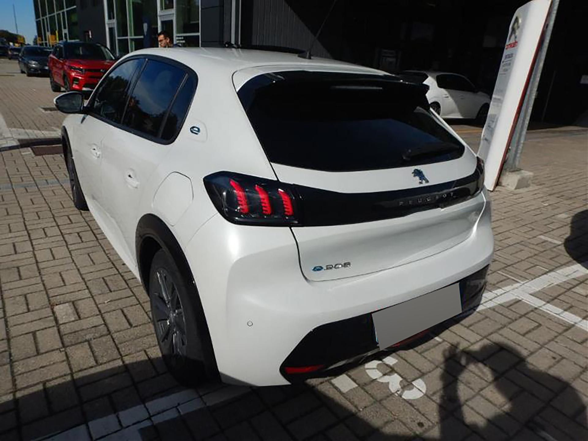 Peugeot 208, Allure Pack - fotka 3