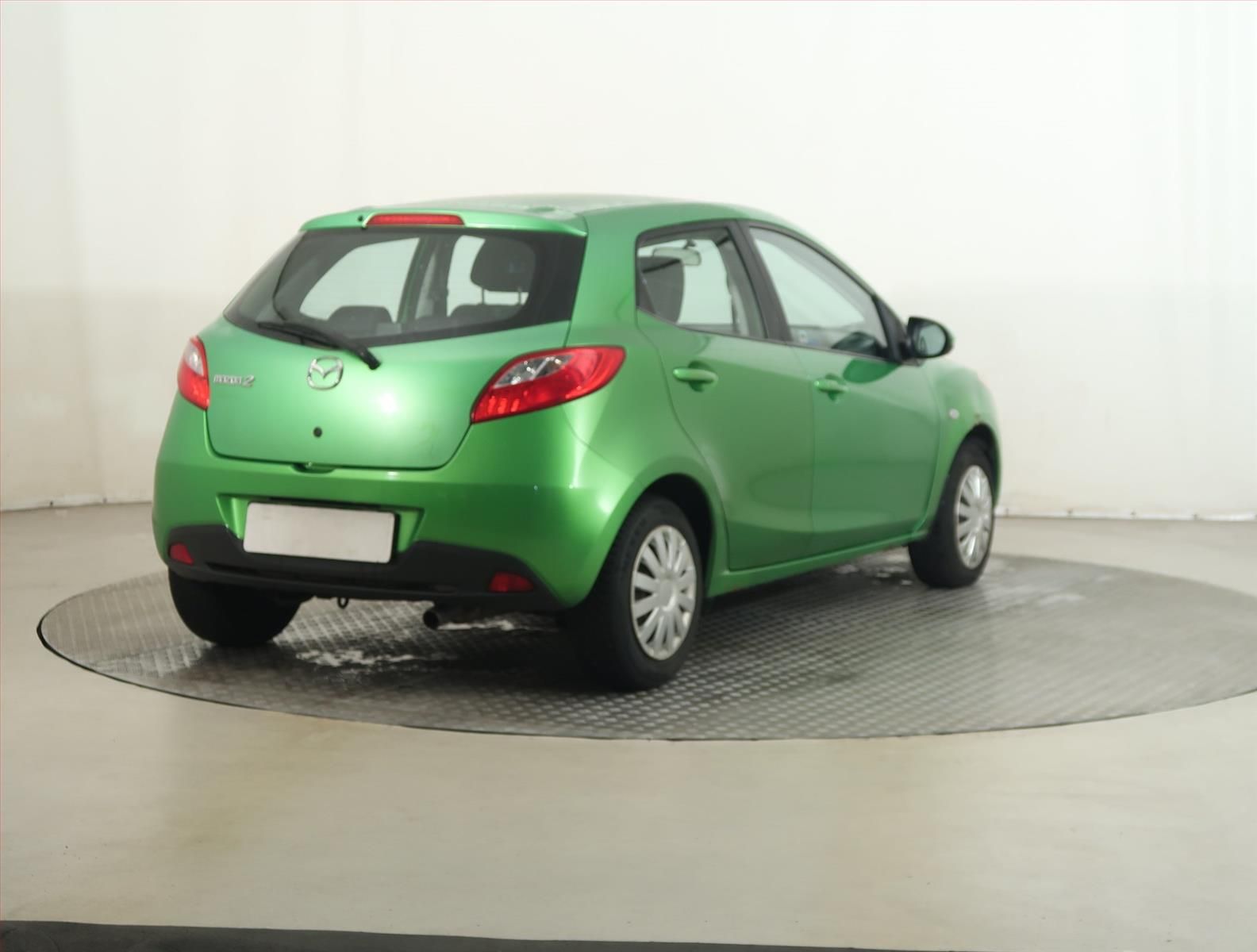 Mazda 2, 1.3 i, Klima - fotka 5