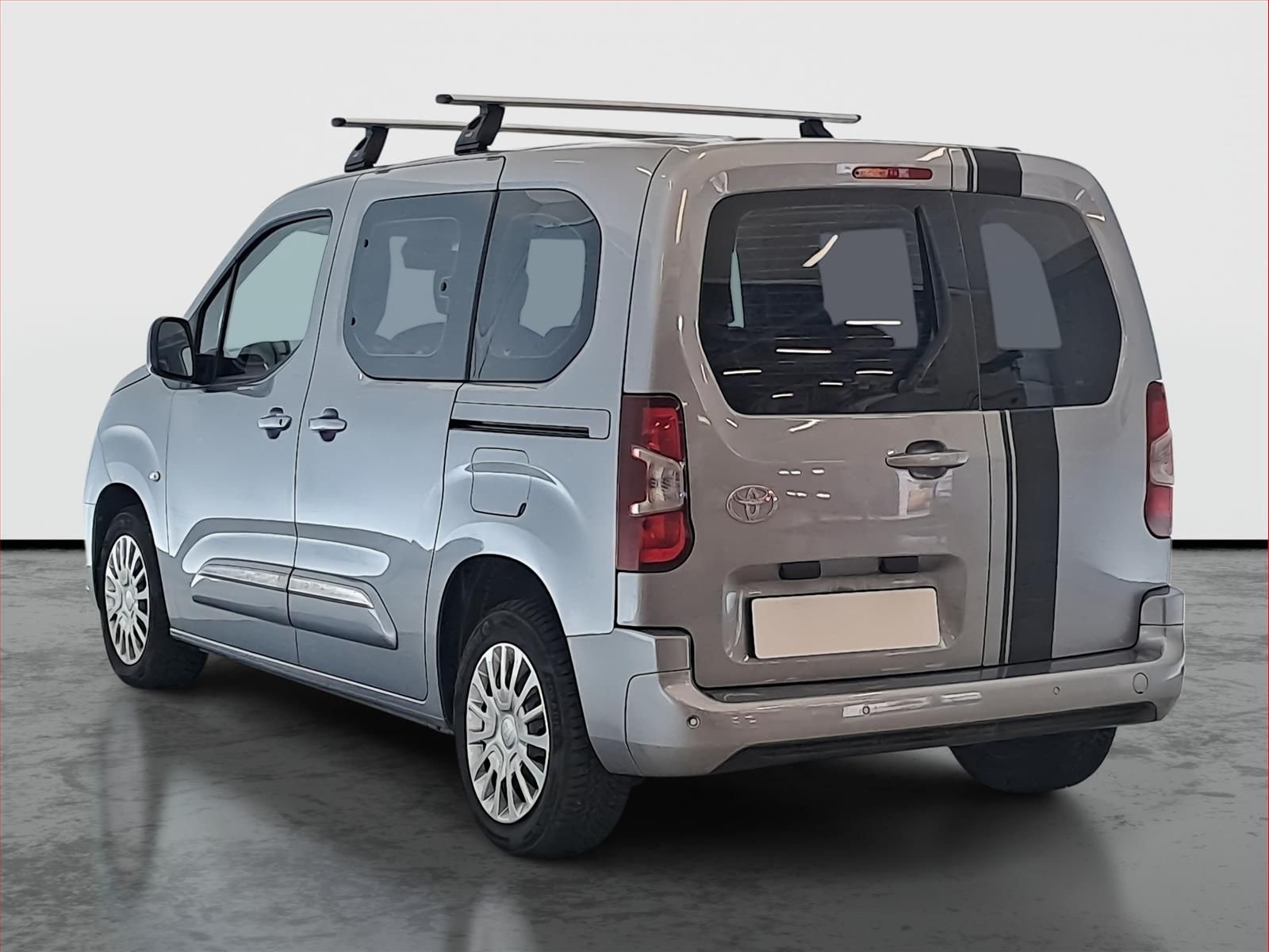 Toyota Proace City Verso, 1.5 D-4D, Business, 5Míst - fotka 4