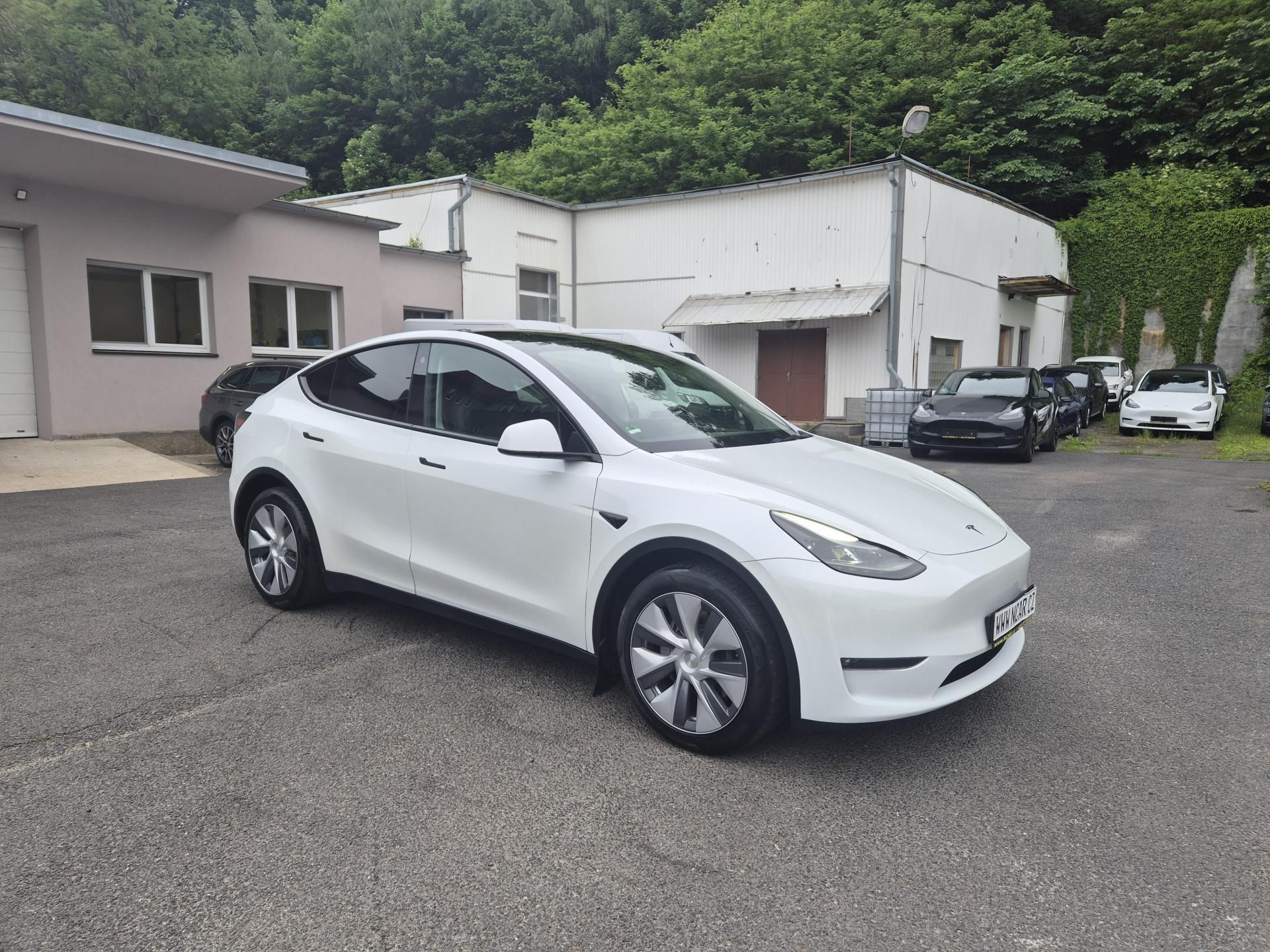 Tesla Model Y, LONG RANGE DUAL MOTOR  92% - fotka 3