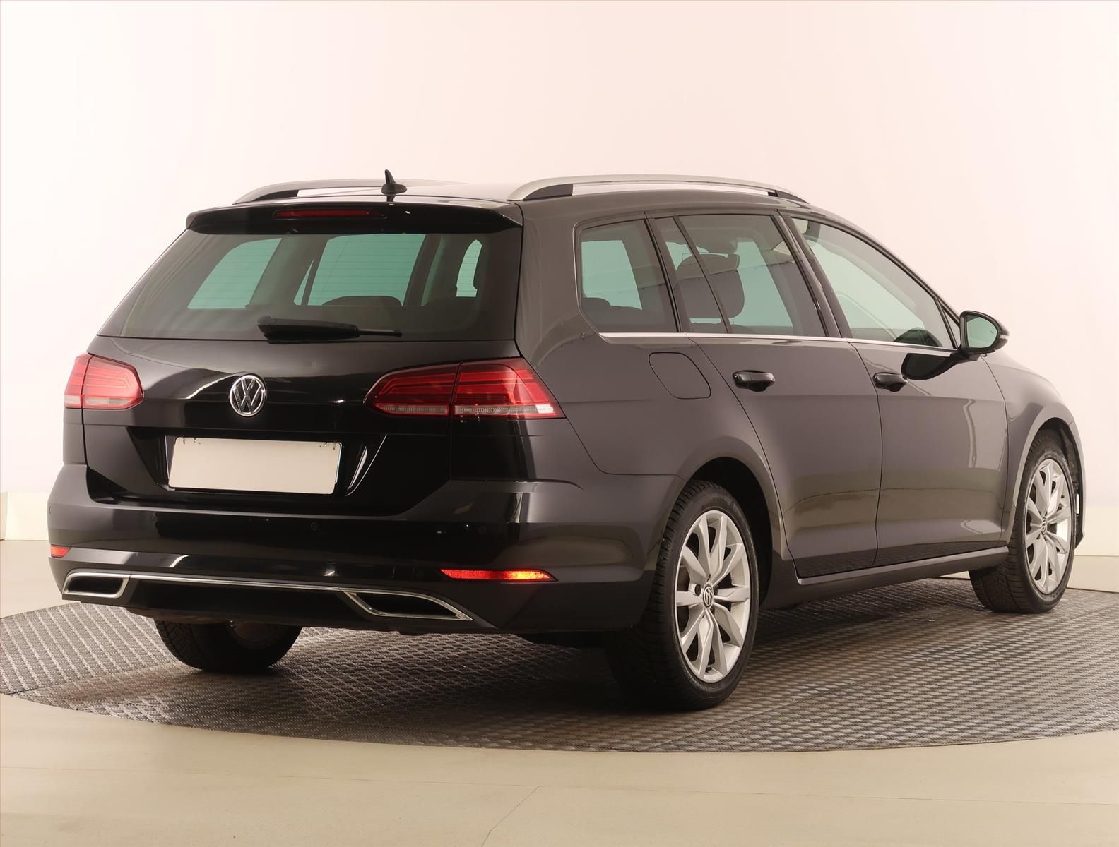 Volkswagen Golf, 1.5 TSI, Automat, Serv.kniha - fotka 5