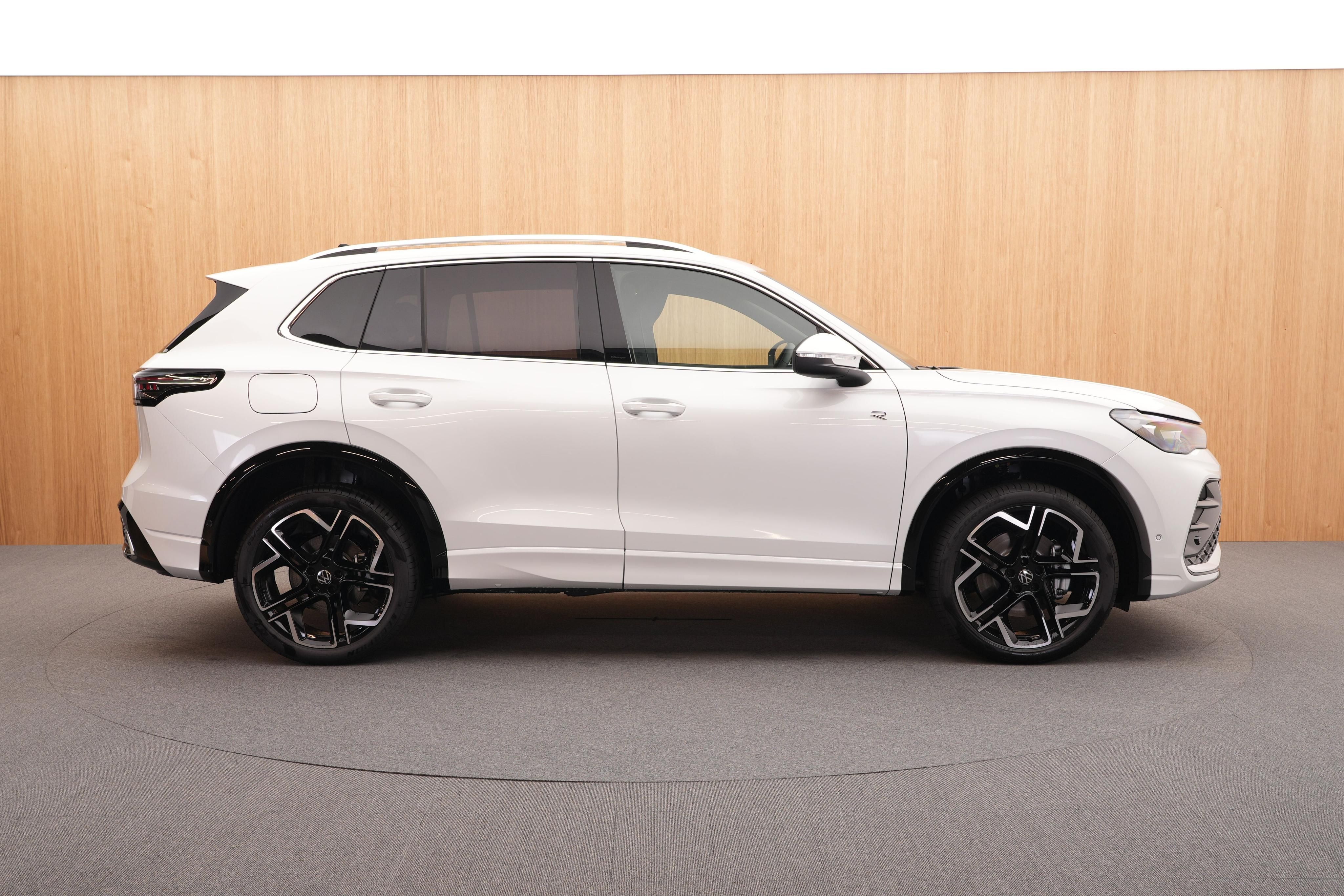 Volkswagen Tiguan, R-Line People Hybrid DSG - fotka 5
