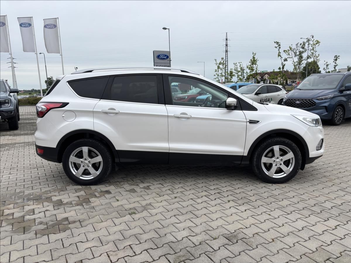 Ford Kuga, 1,5 EcoBoost 110 kW Titanium - fotka 6