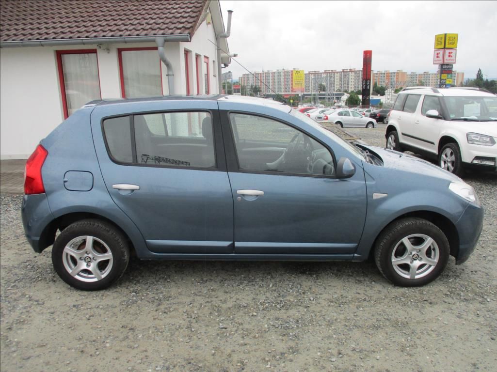 Dacia Sandero, 1,4 i, klimatizace, serviska, - fotka 4