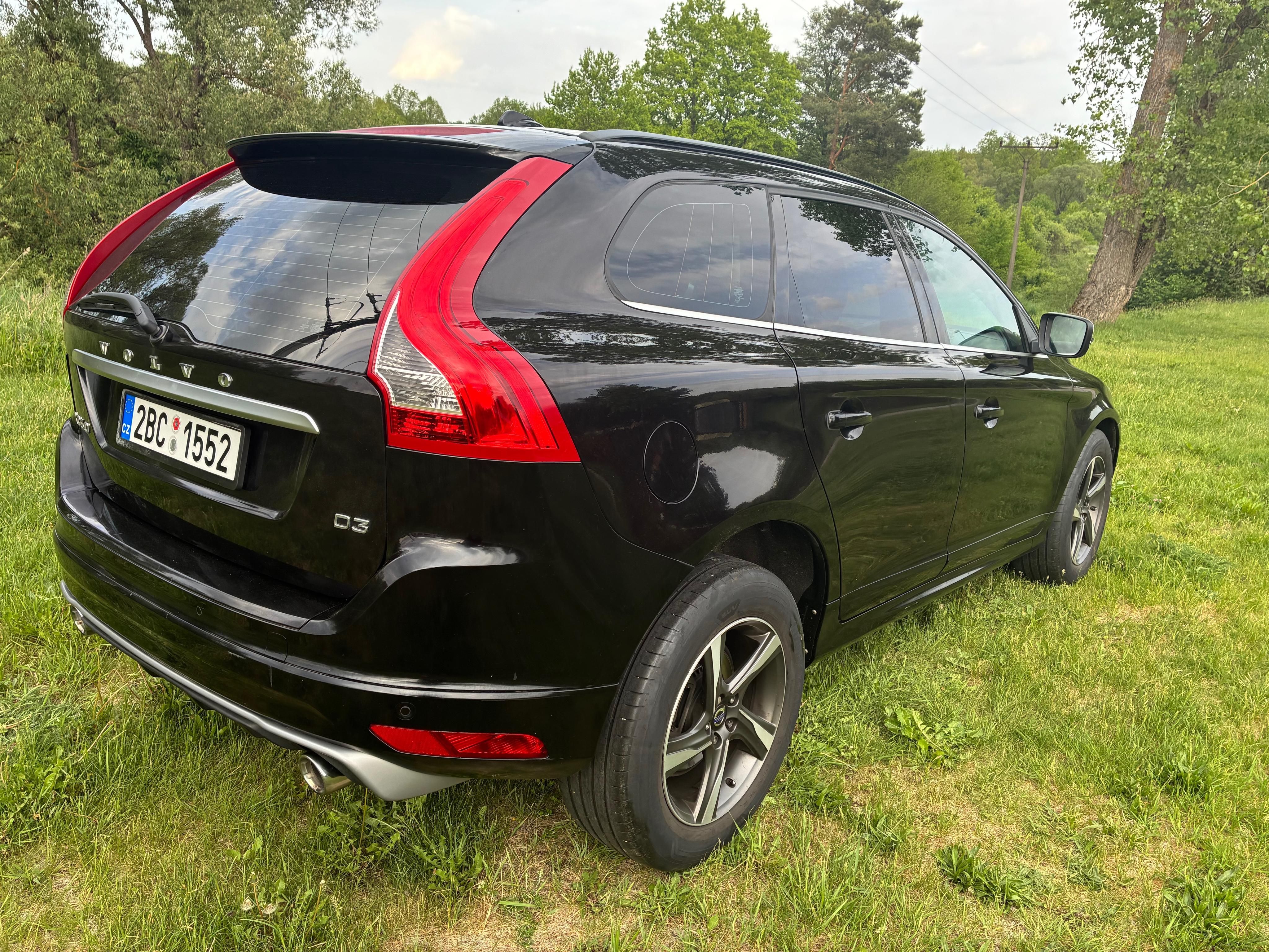 Volvo XC60, D3 R-Design - fotka 6
