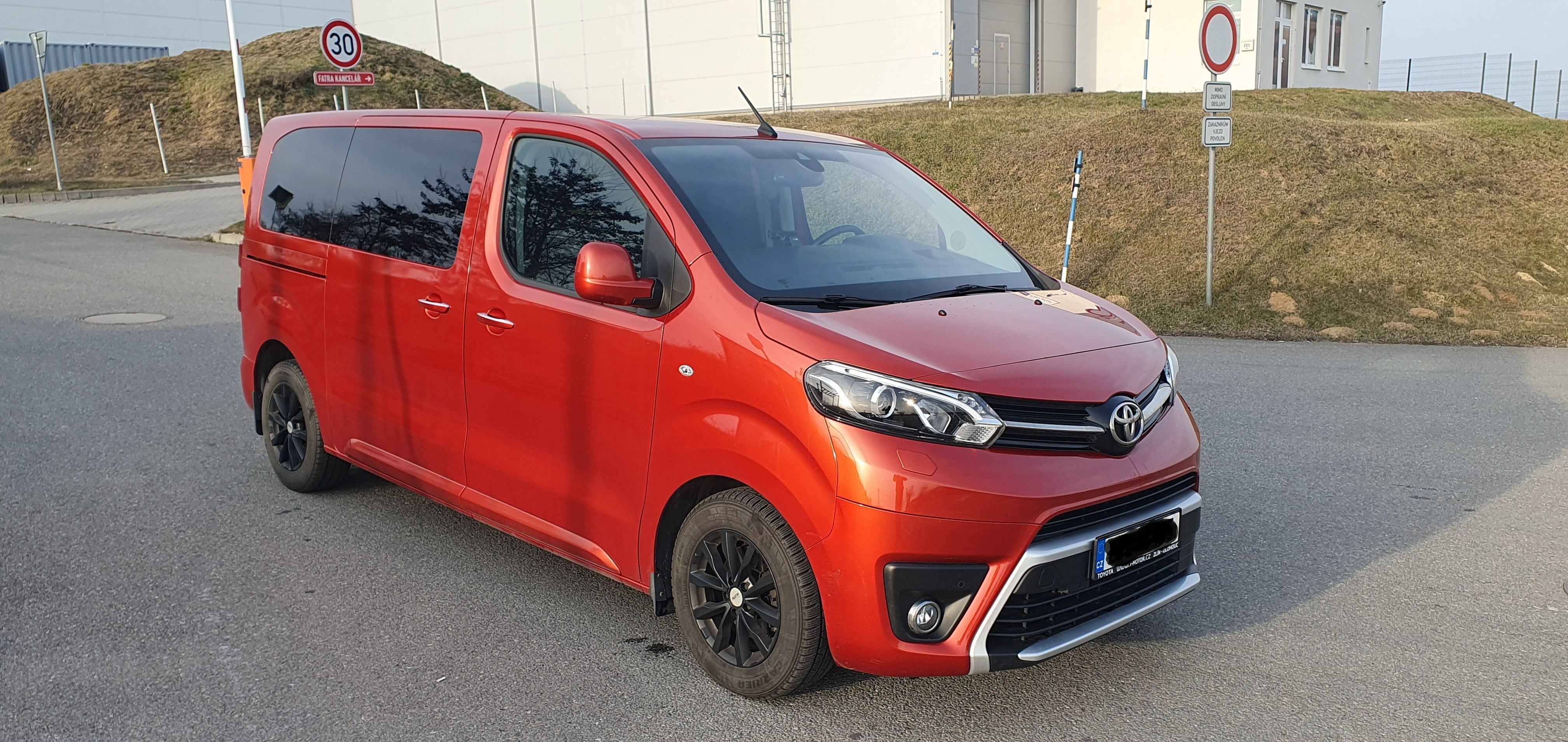 Toyota Proace, Toyota Proace 2.0 8AT webasto
