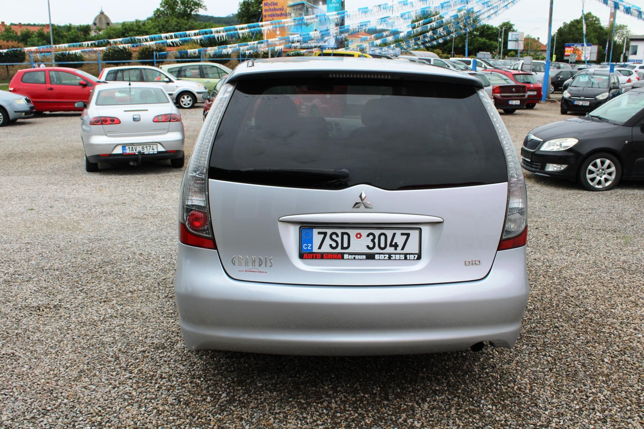 Mitsubishi Grandis, 2.0TDI KLIMA EL.OKNA 7MÍST ALU - fotka 6
