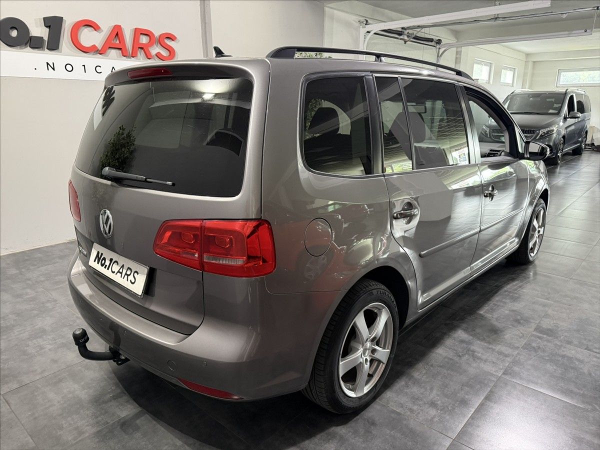 Volkswagen Touran, 1,6   TDI 77KW VÝHŘEV TAŽNÉ - fotka 5