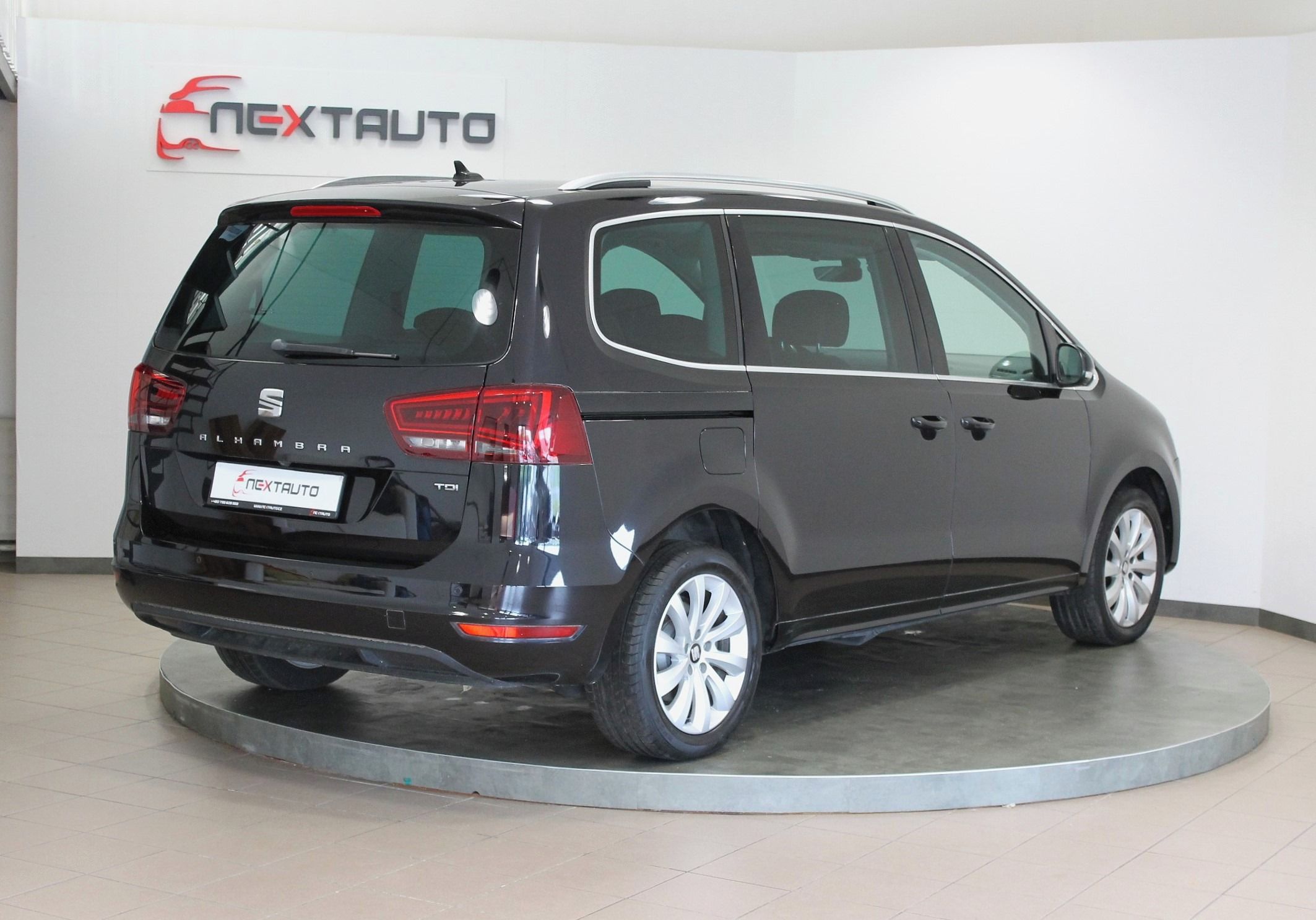 Seat Alhambra, 2.0 TDI 135kW DSG STYLE 7-MÍST - fotka 5
