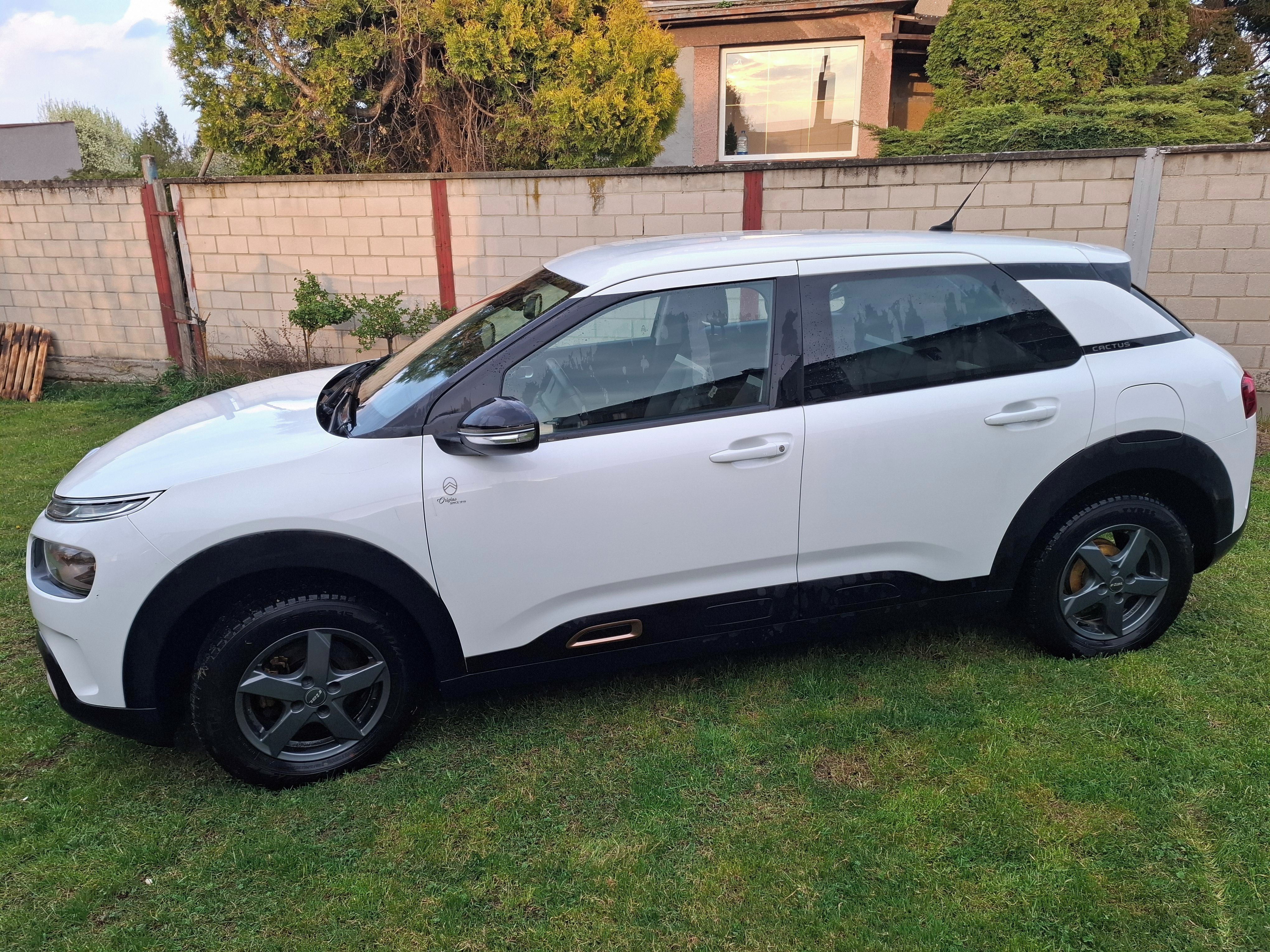 Citroën C4, Citroën C4 Cactus 1.2 PT Origi - fotka 4
