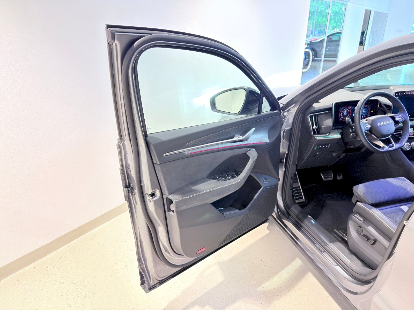 Škoda Kodiaq, Sportline 2.0 TDI / 142kW DSG - fotka 6