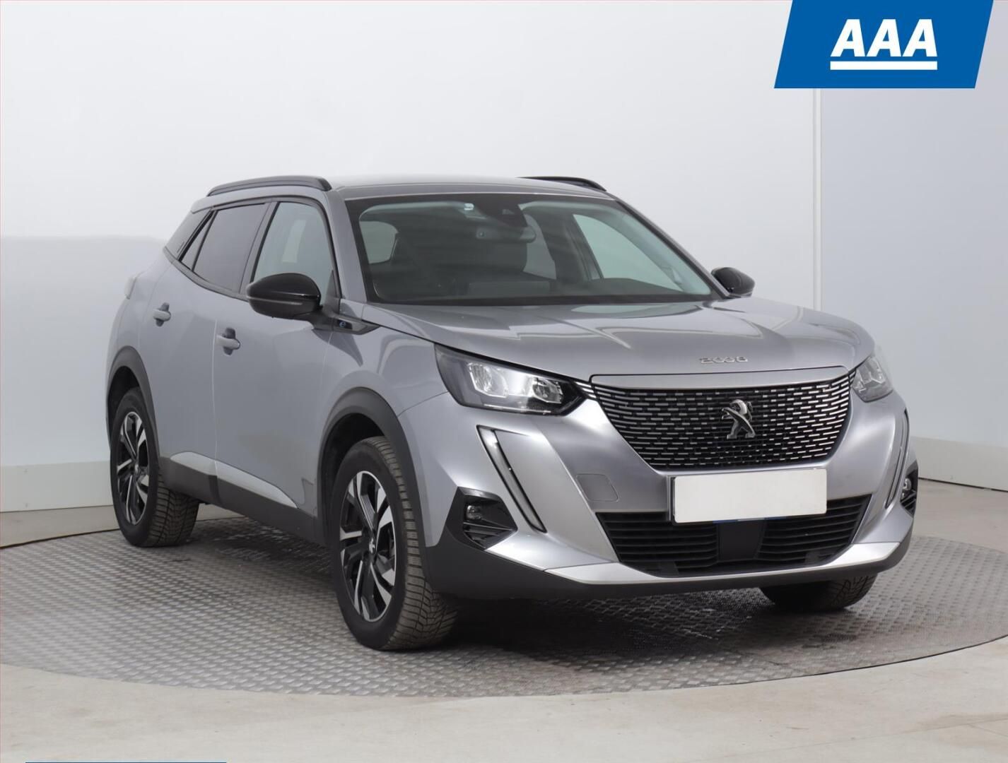 Peugeot 2008, 50 kWh, SoH 92%, Automat