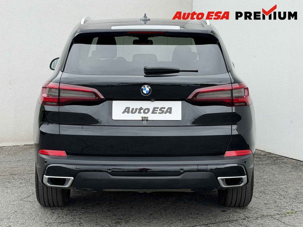 BMW X5, 2.0D Xdrive 25D,ČR,AT - fotka 5