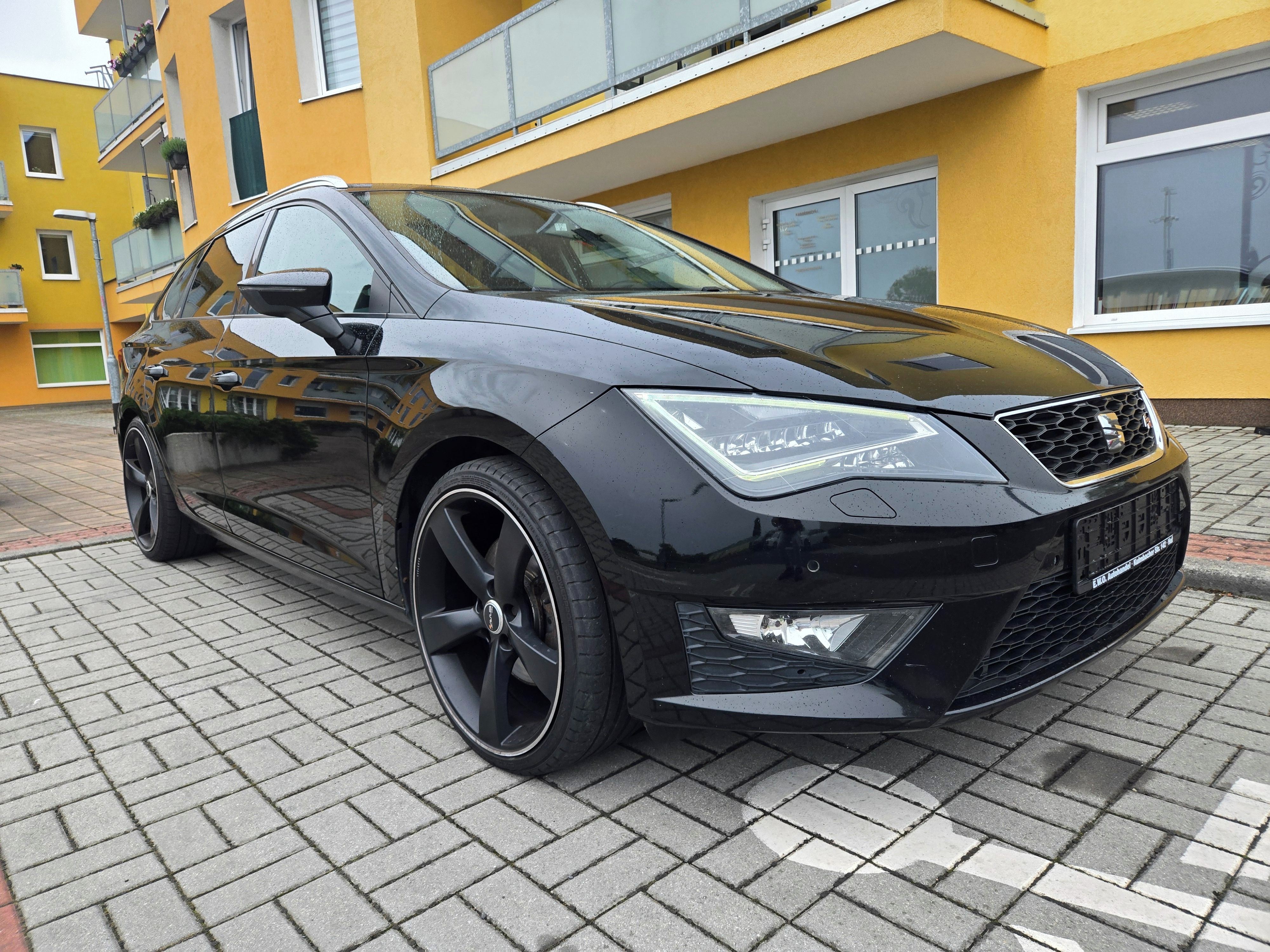 Seat Leon, 2,0TDi 135kW ST-FR - fotka 2