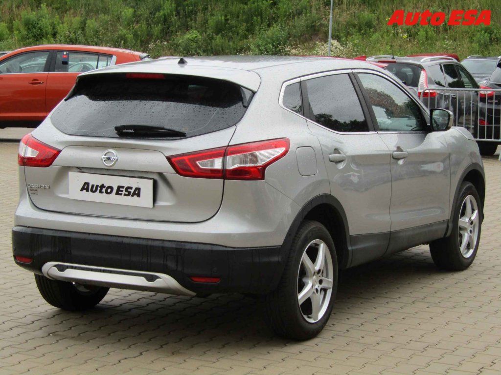 Nissan Qashqai, 1.6 DiG-T,ČR,Acenta,+kola - fotka 4