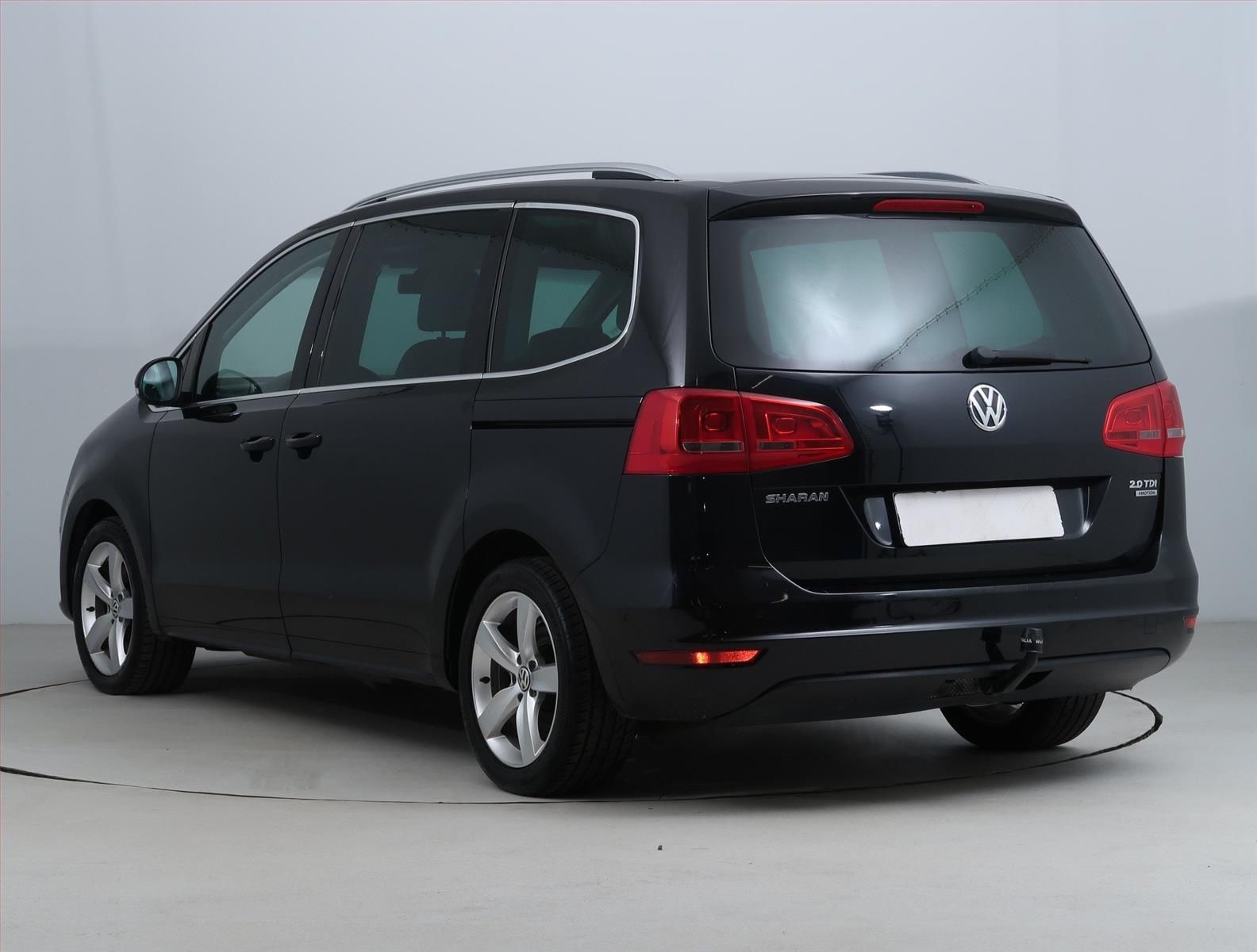 Volkswagen Sharan, 2.0 TDI, 4X4, Serv.kniha - fotka 4