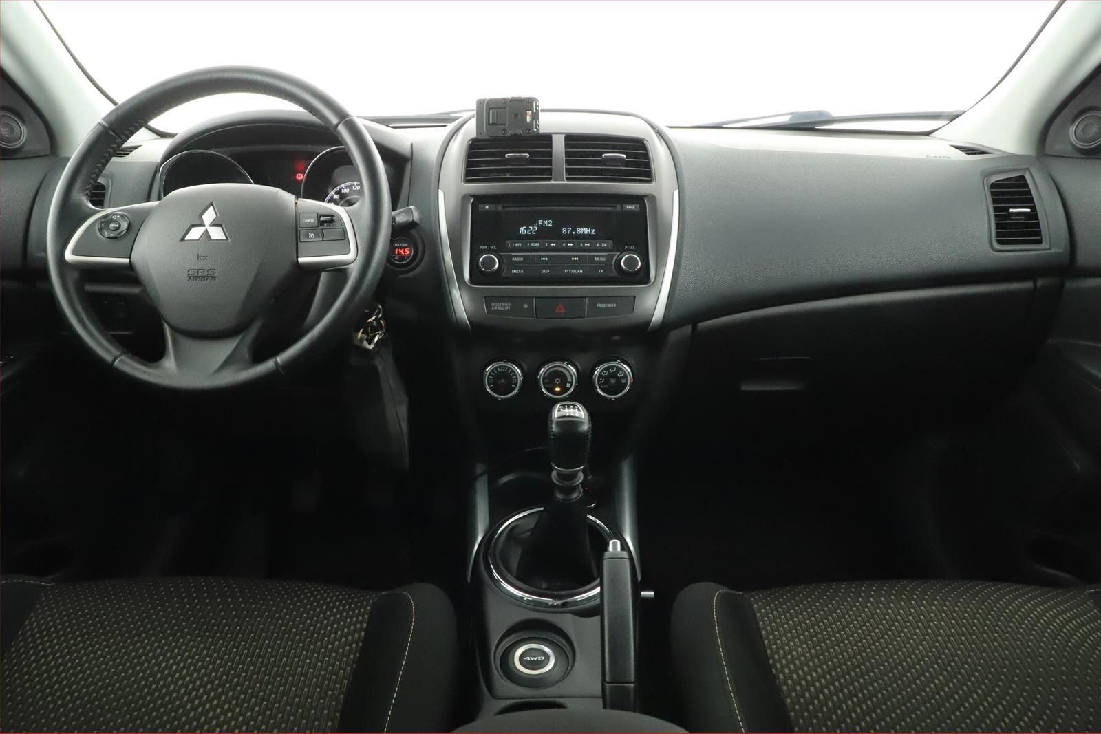 Mitsubishi ASX, 1.8 DI-D MIVEC, 4X4, ČR,1.maj - fotka 6